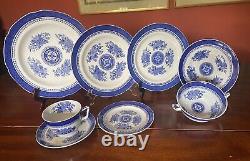 48 Piece Spode Fitzhugh Blue & White Pottery /Porcelain Dinner Service