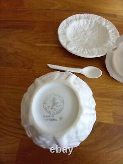 Bordallo Pinheiro white cabbageware covered bowl & spoon / condiment dish rare