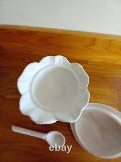 Bordallo Pinheiro white cabbageware covered bowl & spoon / condiment dish rare