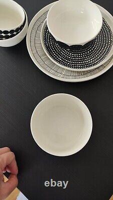 Marimekko Set, 2 Plates, 3 Bowls, 1 Cup. Series Oiva Siirtolapuutarha