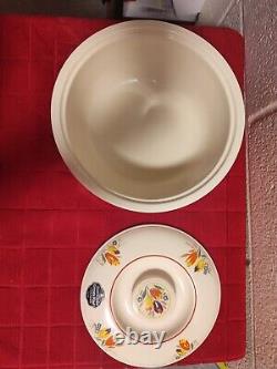 Vintage Kitchen Kraft Oven Serve Bowl with Lid 8.5 in wide by 3 in tall
