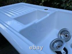 Vitra 1.5 bowl ceramic kitchen sink with plug and strainer Good condition