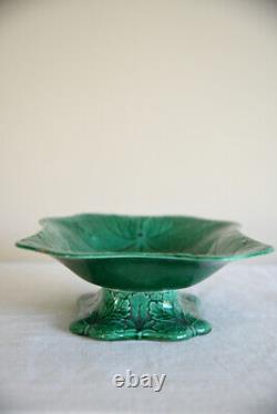 Wedgwood Green Leaf Majolica Serving Dish