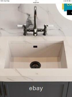 White ceramic kitchen sink 1 bowl