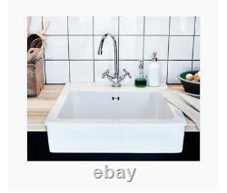 White farmhouse sink with apron front Single bowl 62x66 cm Waste Kit